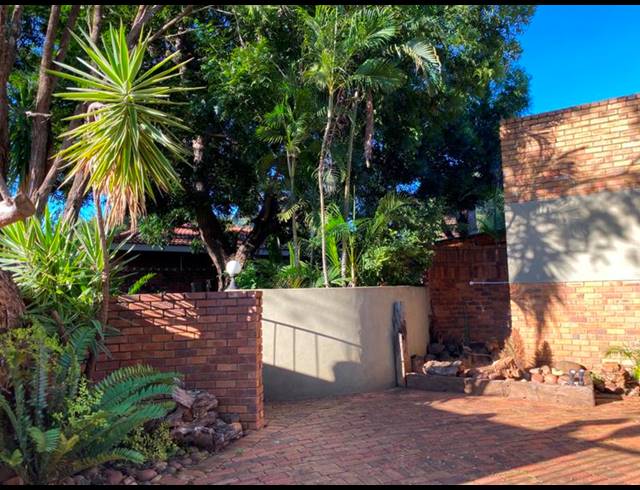 4 BEDROOM HOUSE FOR SALE IN CHROOM PARK